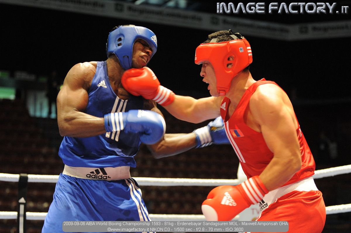 2009-09-06 AIBA World Boxing Championship 1593 - 81kg - Erdenebayar Sandagsuren MGL - Maxwell Amponsah GHA